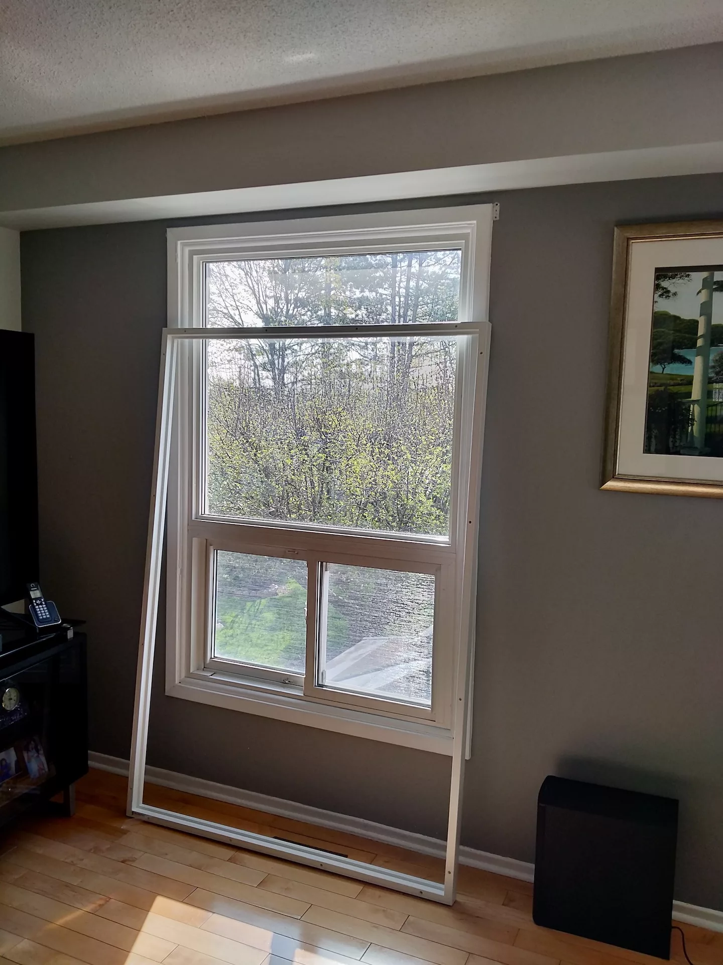 ShutterLux Living room california shutters installation (before)